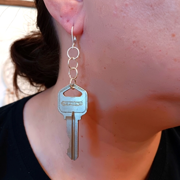 Statement Key Earring - Picture 3 of 3